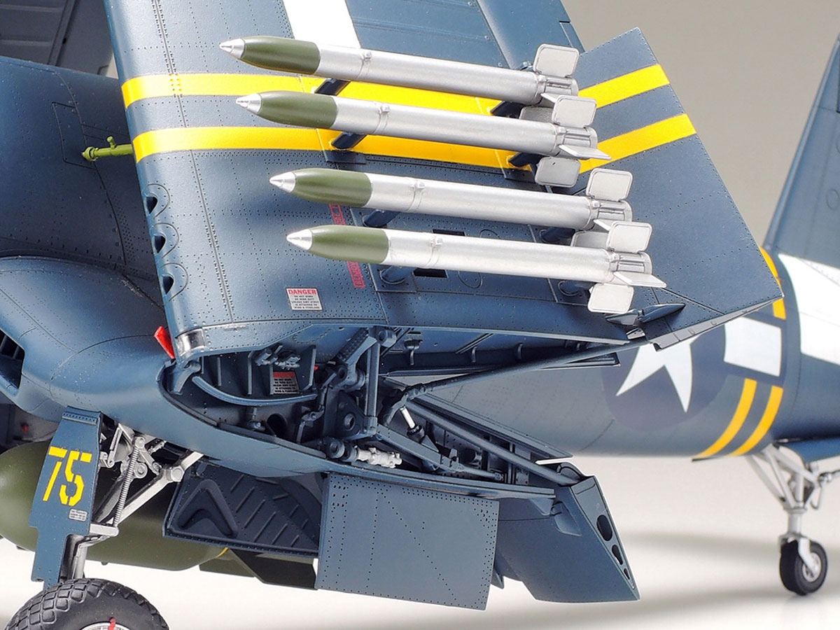 Vought F4U-1D Corsair model do sklejania Tamiya 60327