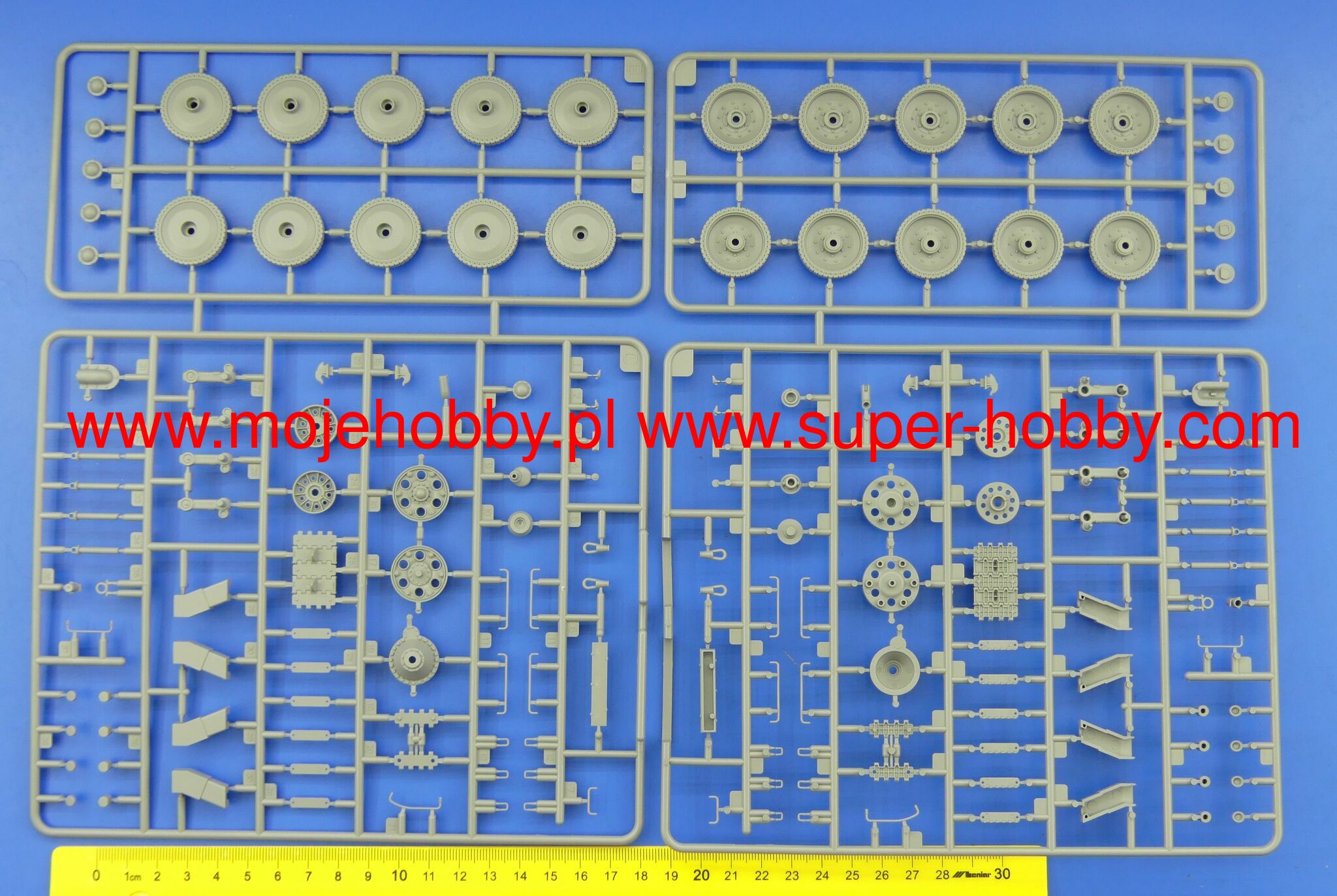 T-34/85 Composite Turret 112 Plant w/5 Resin Figures And