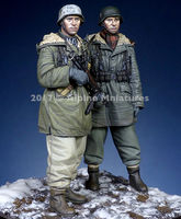 WSS Grenadiers at Kharkov Set (2 figs) - Image 1