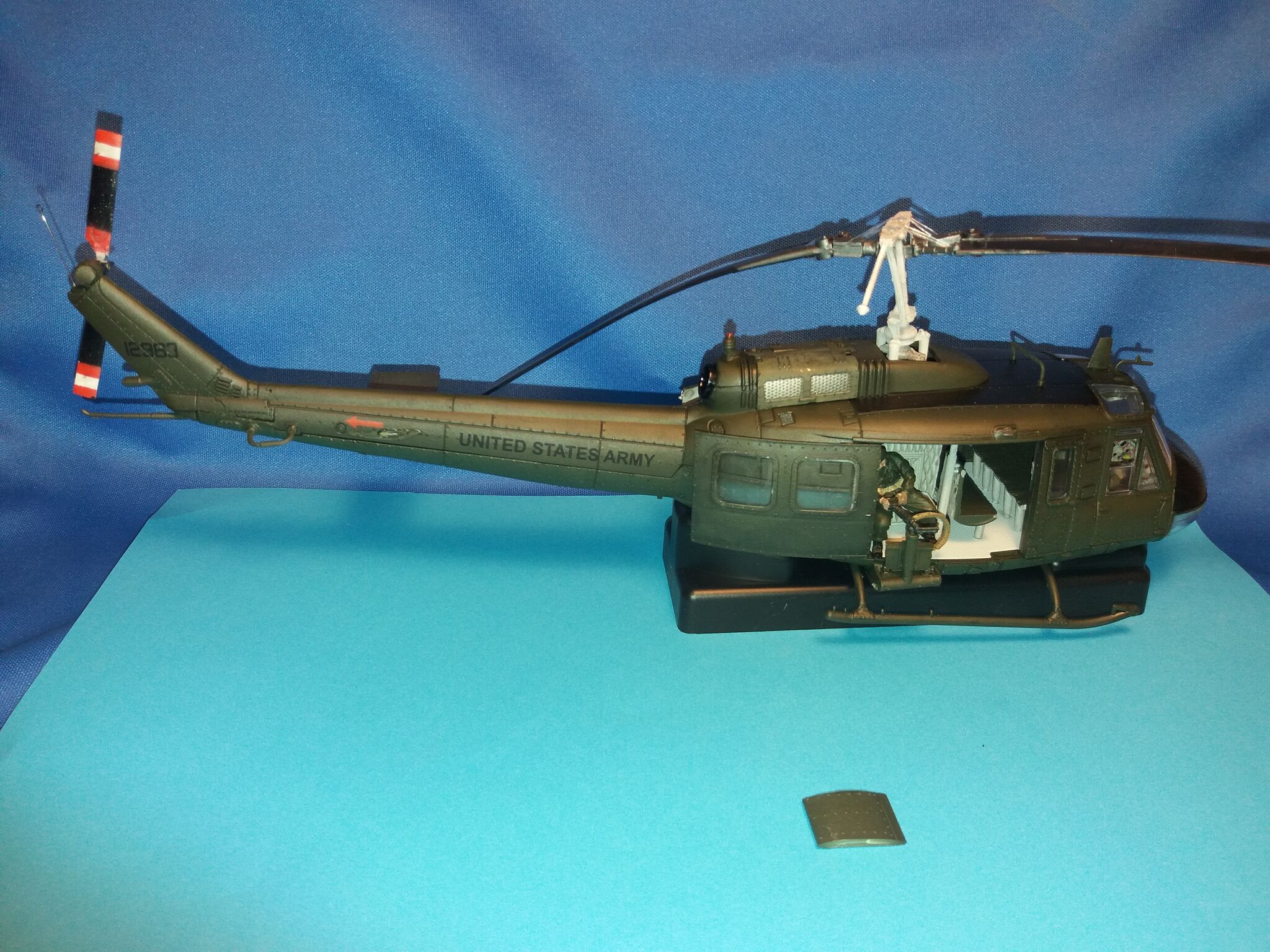 UNIMAX ユニマックス UH-1D HUEY UNIMAX ユニマックス UH-1D HUEY