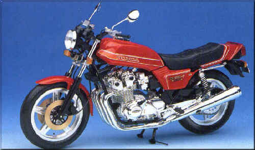Honda CB900F - Image 1