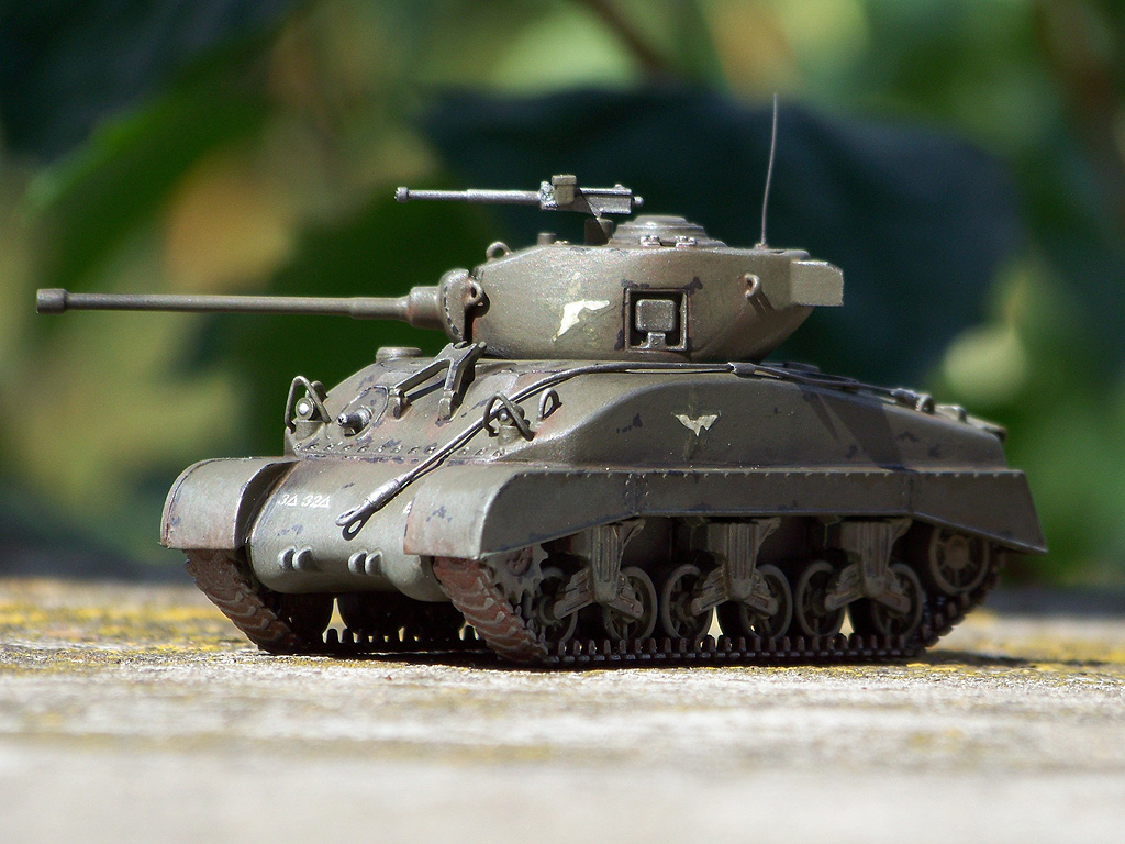 M4A1 Sherman REVELL 03102 1:72 - Image 1